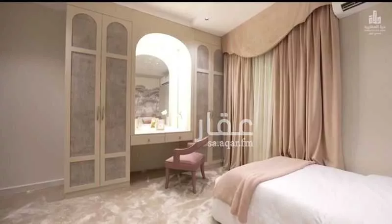 شقة 5 غرف في الواحة 4