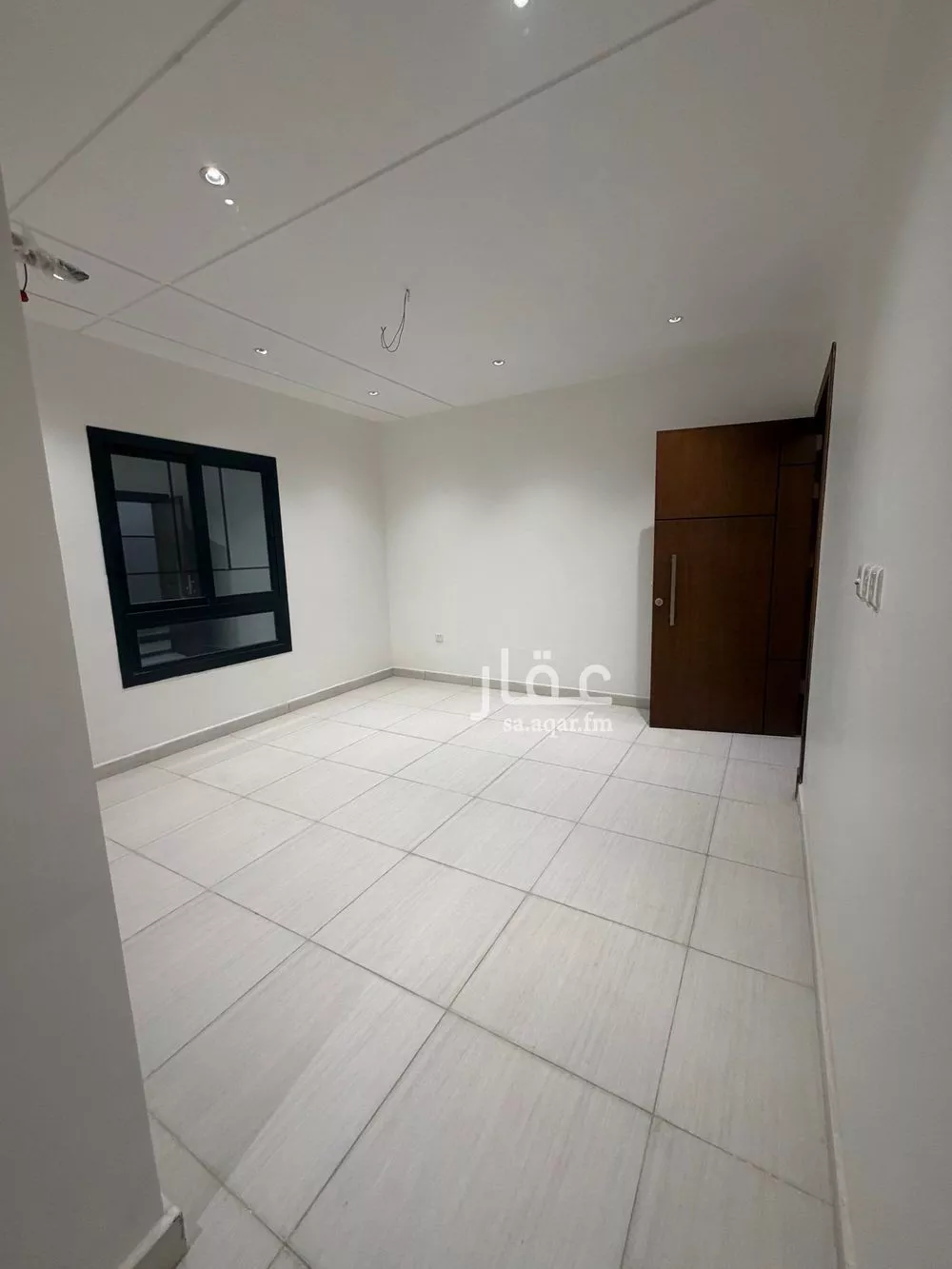 شقة 4 غرف في الواحة 3