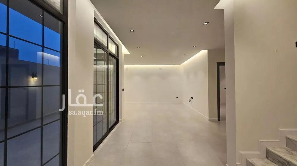 فيلا 5 غرف في الفاروق 5