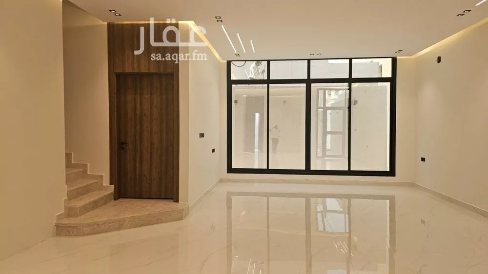 4 bedroom villa in Ash Sharq, Riyadh 7