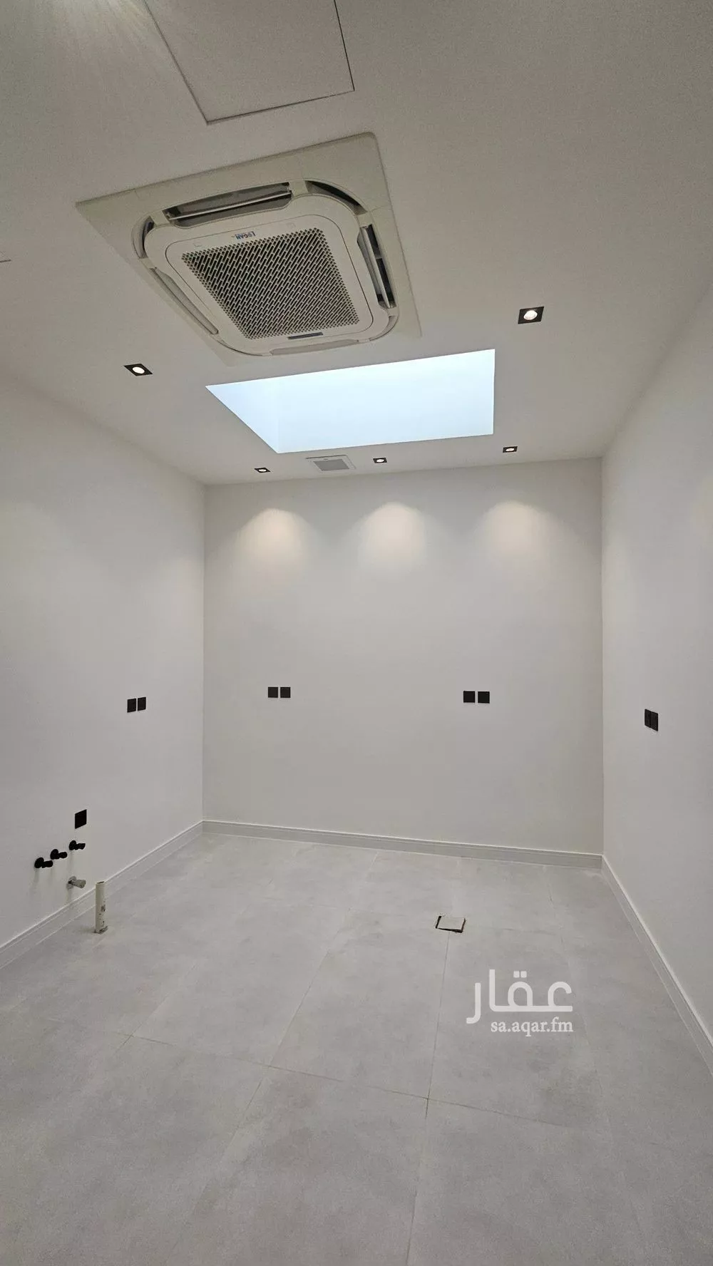 فيلا 5 غرف في الفاروق 4