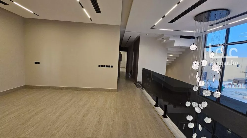 فيلا 5 غرف في العارض 3