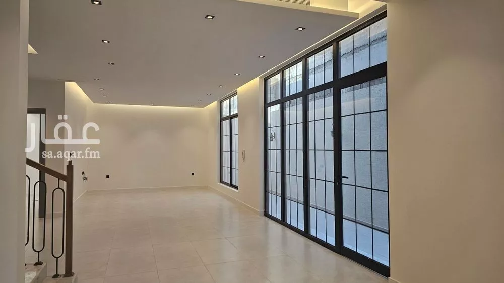 فيلا 4 غرف في الفاروق 3