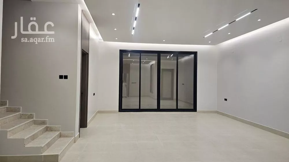 5 bedroom villa in Al Farouq, Riyadh 9