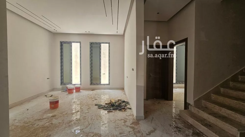 فيلا 4 غرف في الشرق 2