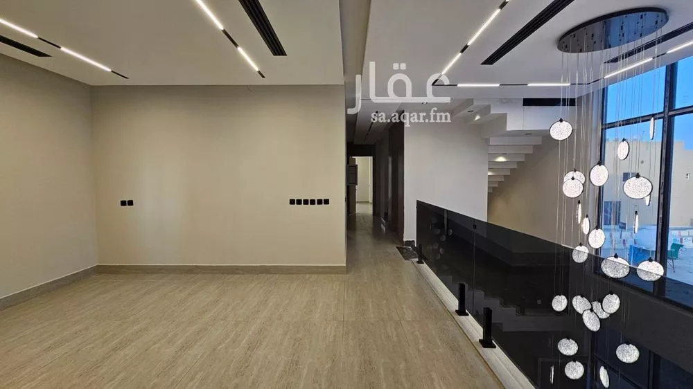 فيلا 5 غرف في العارض 5