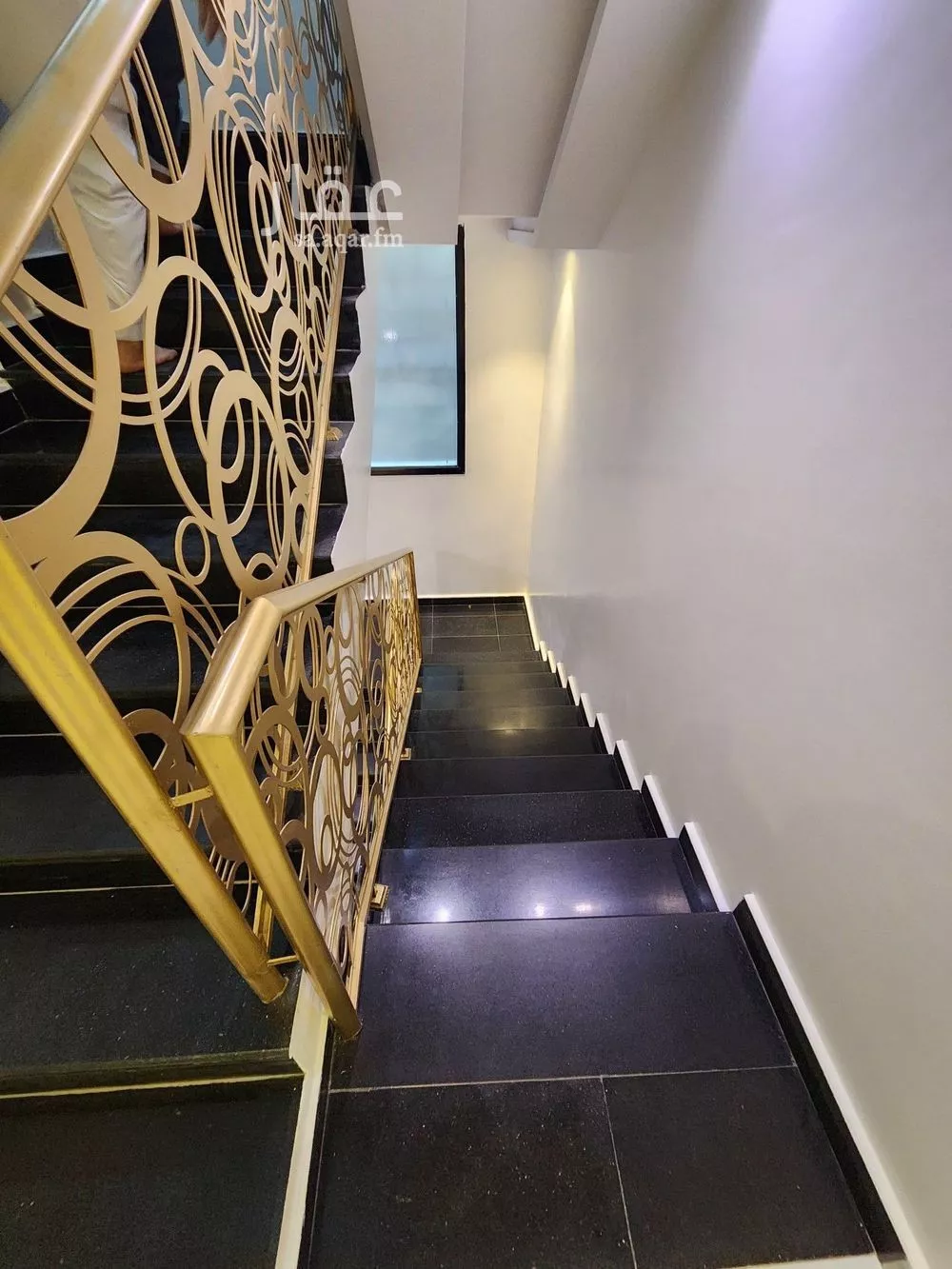 فيلا 5 غرف في العارض 3