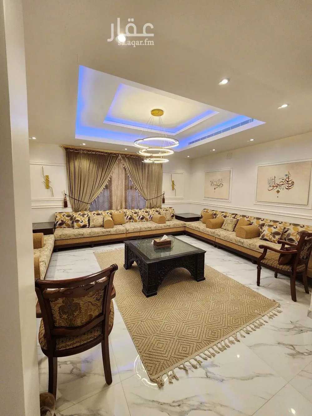 فيلا 5 غرف في العارض 4