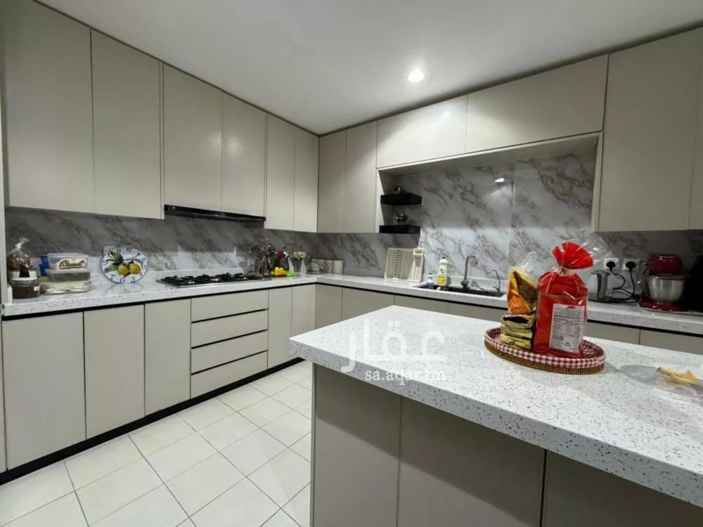 فيلا 5 غرف في اشبيلية 4