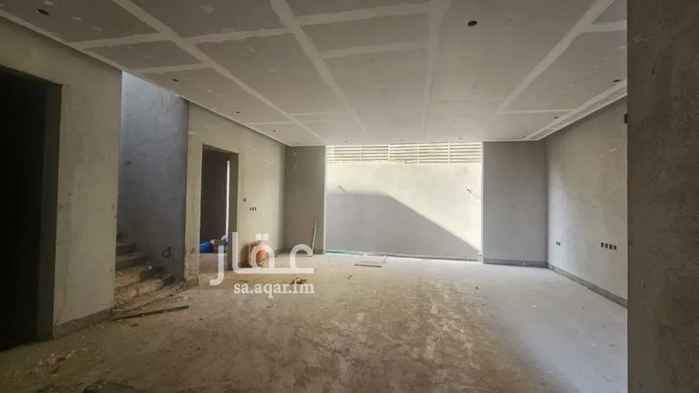 5 bedroom villa in Granada, Riyadh 5