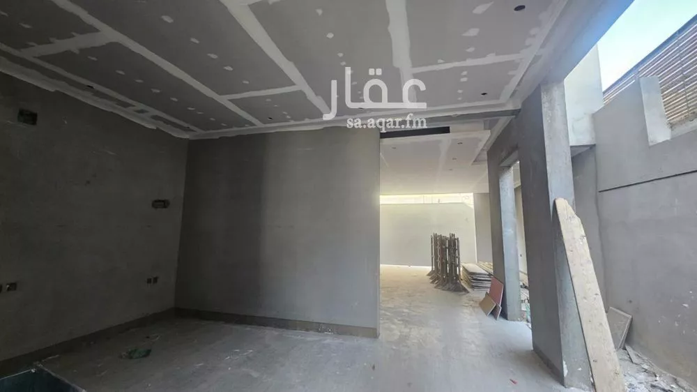 5 bedroom villa in Granada, Riyadh 12