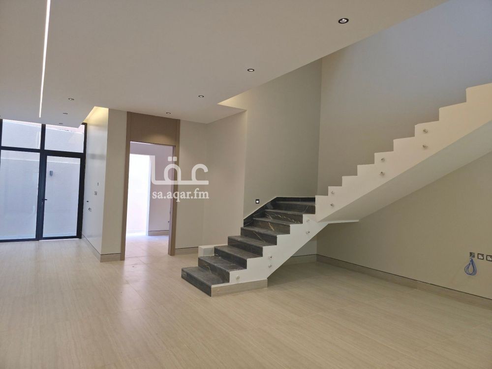 5 bedroom villa in Al Hamra, Riyadh 3