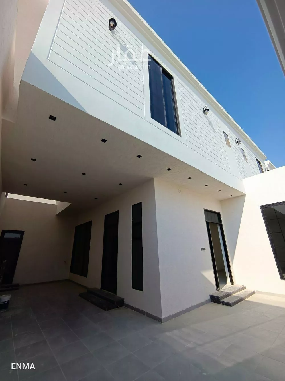 فيلا 5 غرف في الفاروق 3