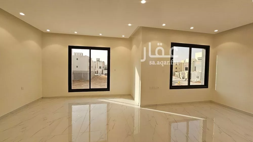 فيلا 5 غرف في الجنادرية 2