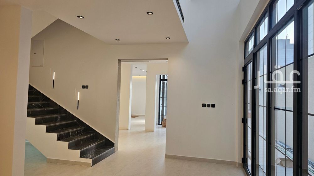 4 bedroom villa in Al Safaa, Riyadh 2