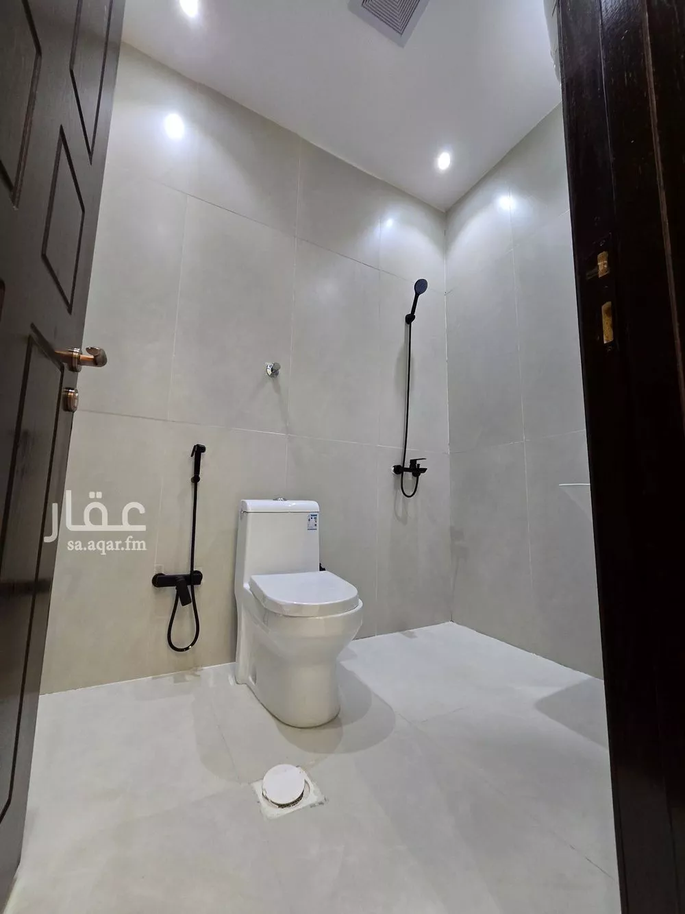 5 bedroom villa in An Nasim Al Gharbi, Riyadh 9