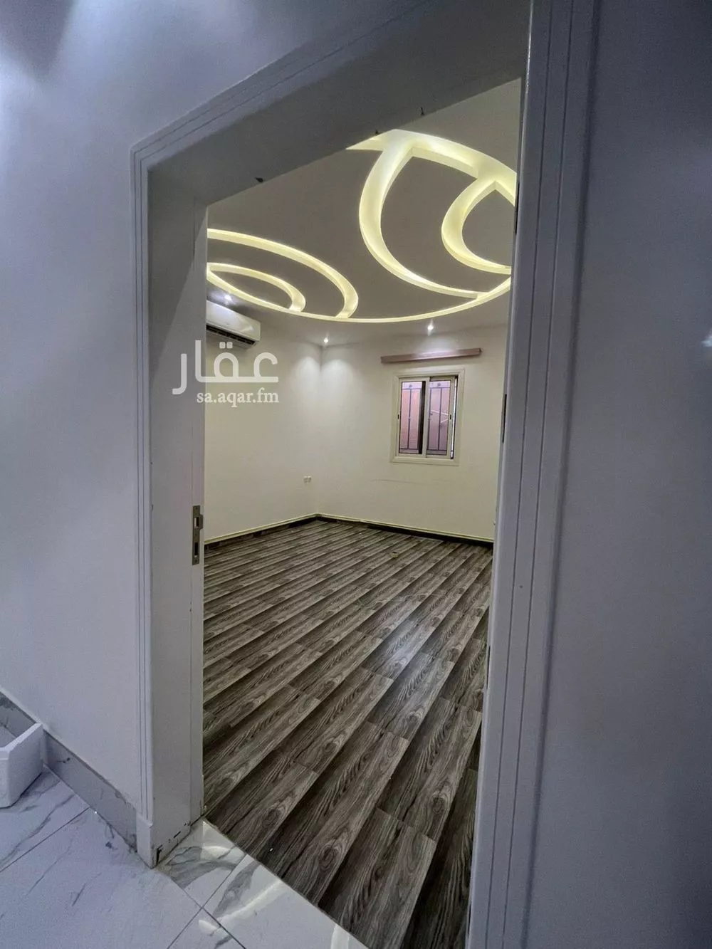 فيلا 5 غرف في العارض 3