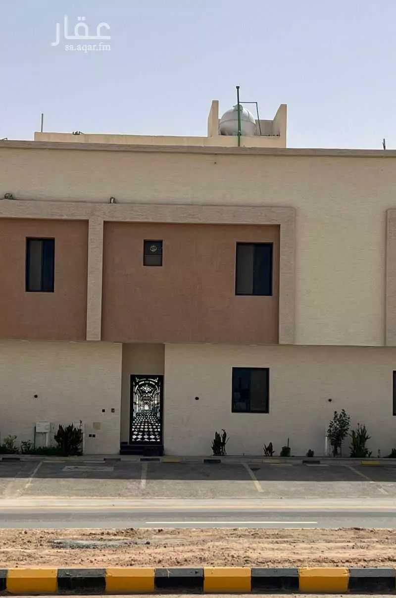 4 bedroom villa in Dhahrat Laban, Riyadh