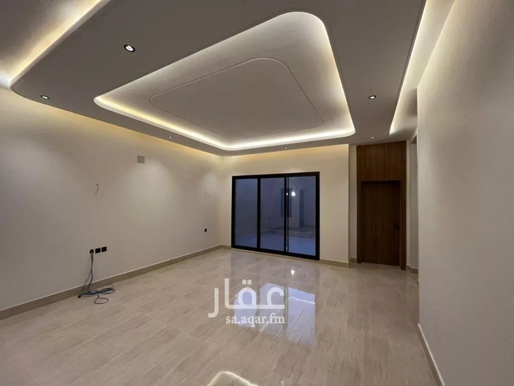 4 bedroom villa in Al Mahdiyyah, Riyadh 12