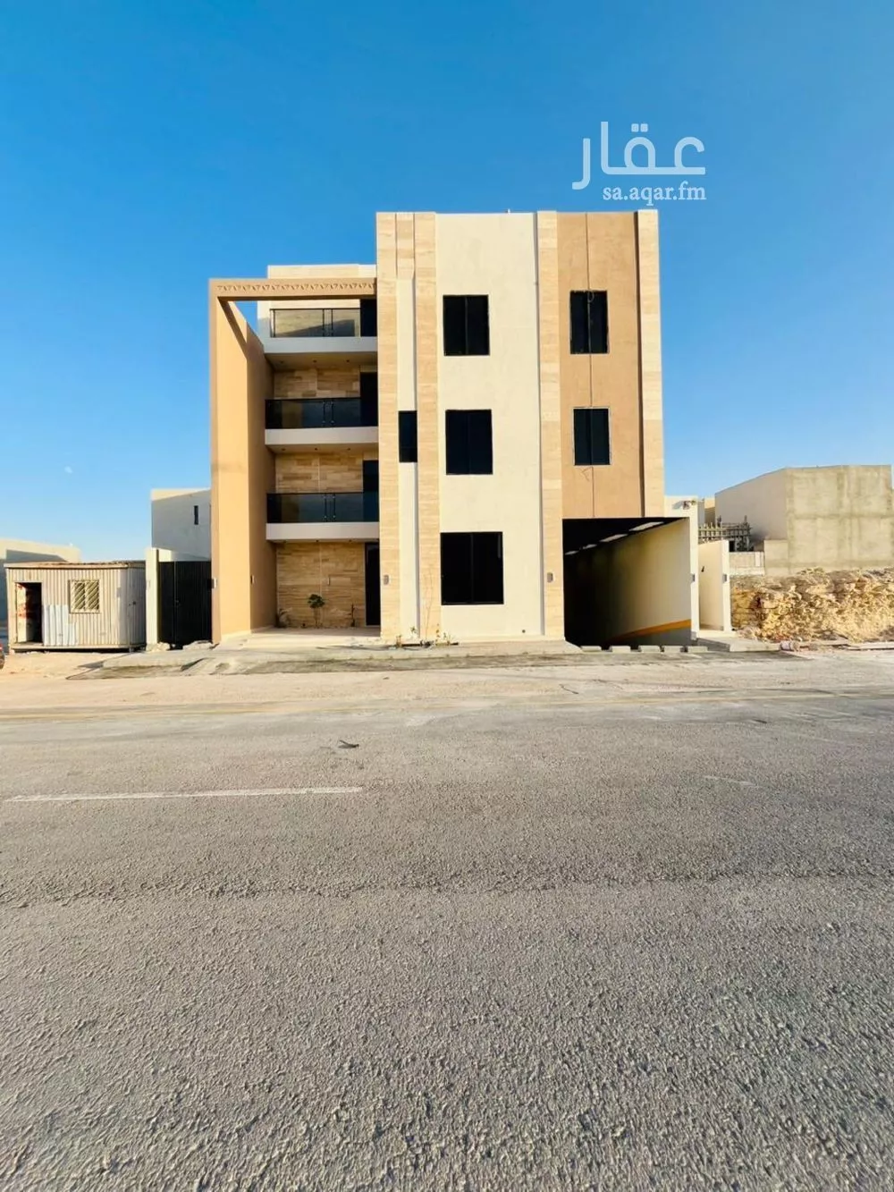 4 bedroom apartment in Al Mahdiyyah 3