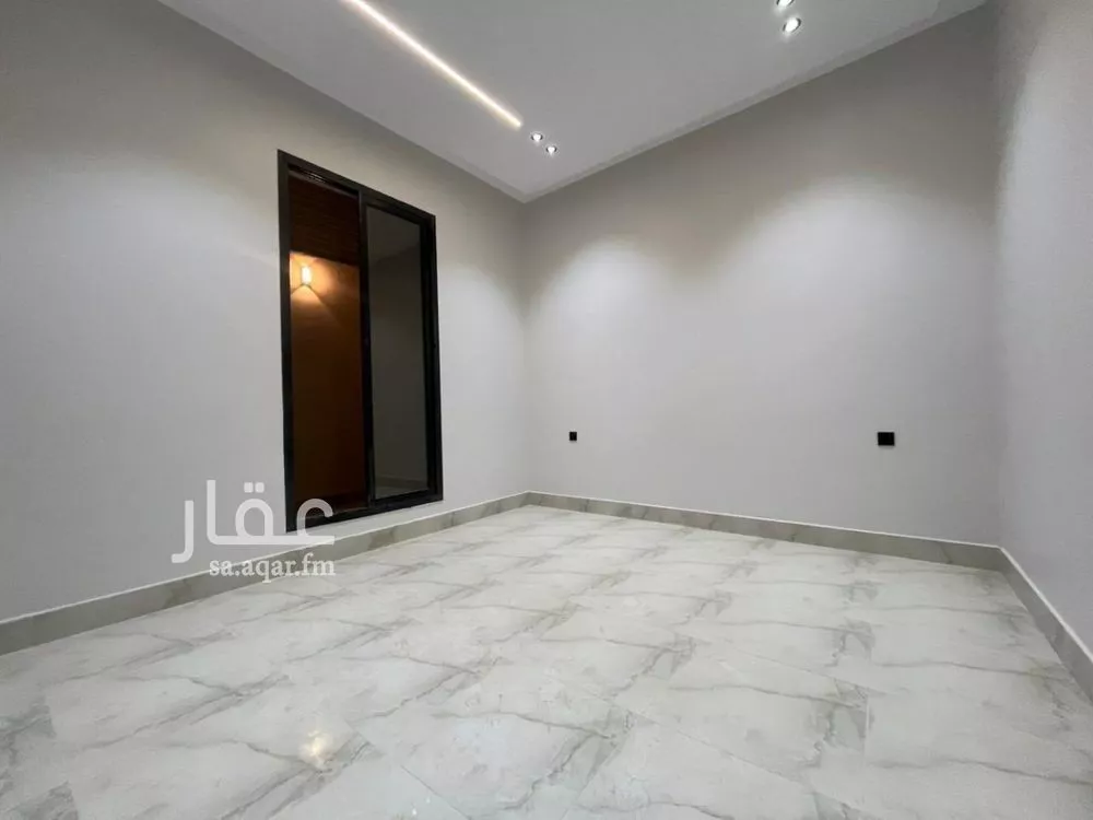4 bedroom floor in Tuwaiq 4