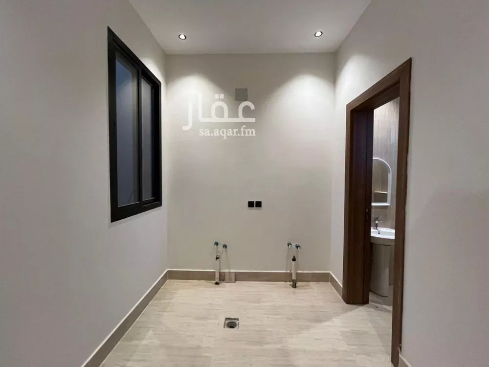 4 bedroom villa in Al Mahdiyyah, Riyadh 21