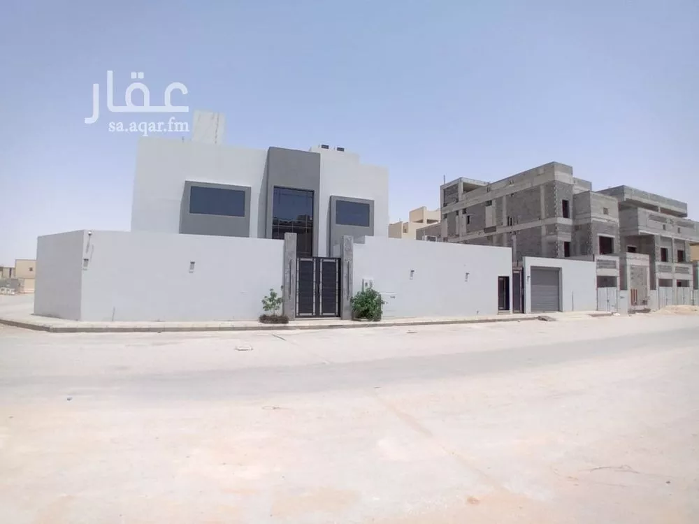 5 bedroom villa in Al Narjis 1