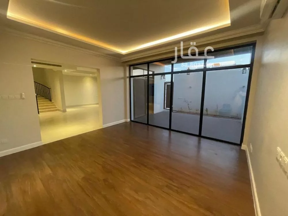 5 bedroom villa in Al Narjis 3