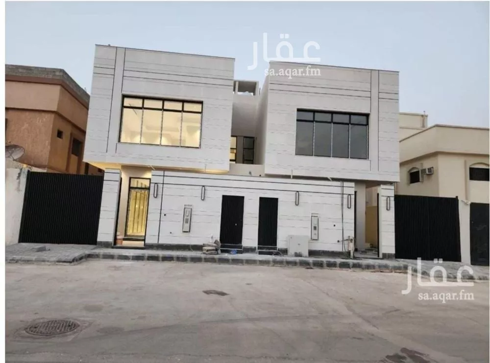 فيلا 5 غرف في الملك فيصل