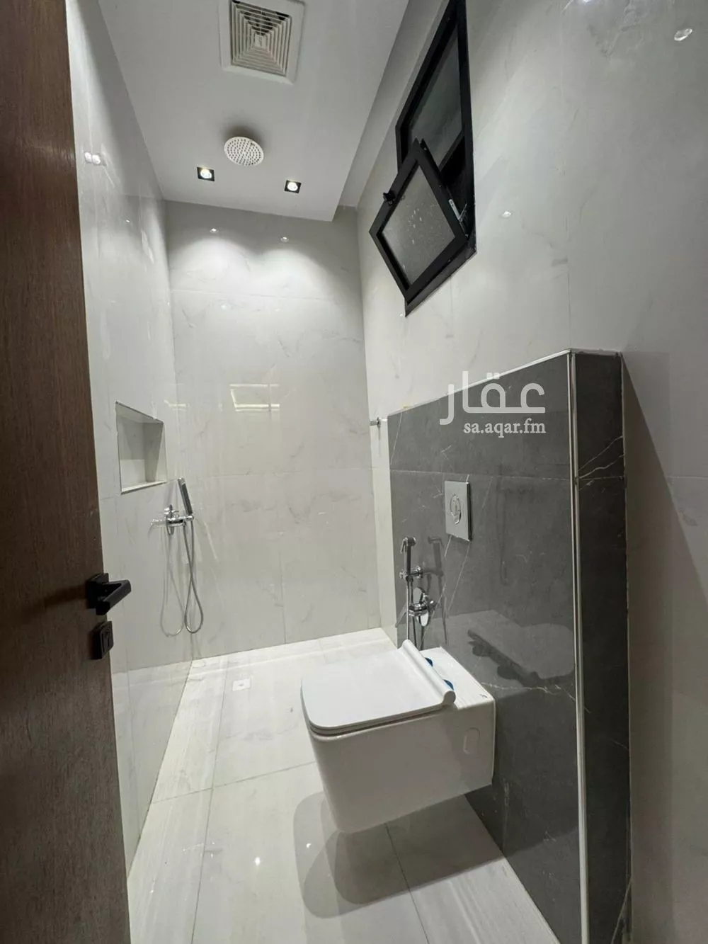 5 bedroom villa in Al Yarmouk 2