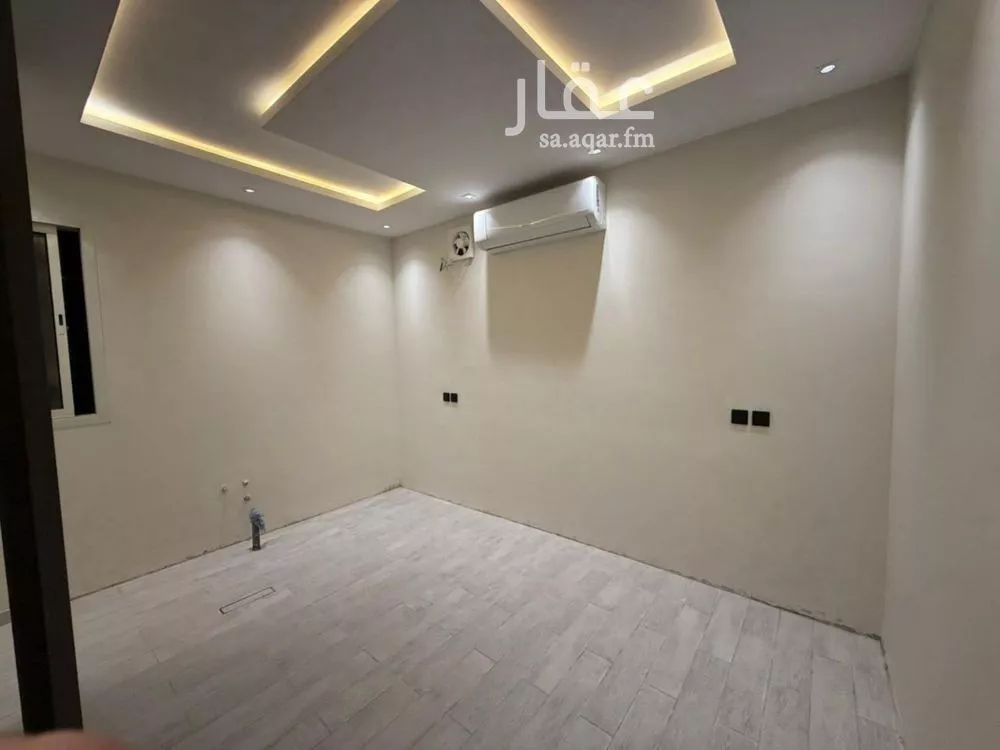 3 bedroom floor in Al Aridh 3
