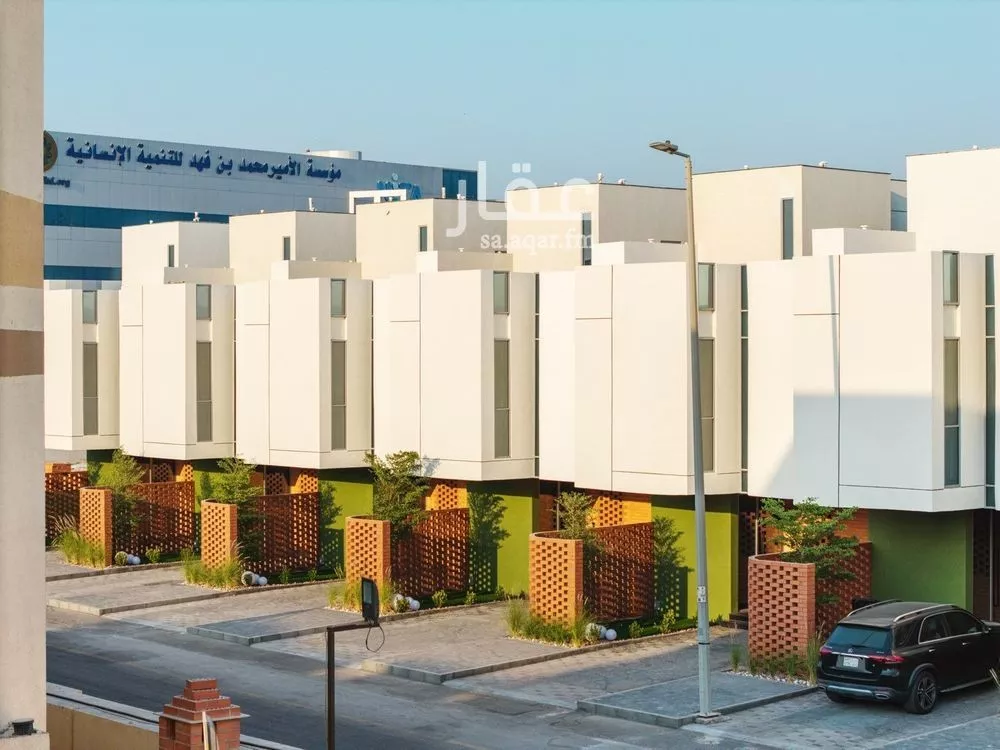 فيلا 4 غرف في النزهة 1