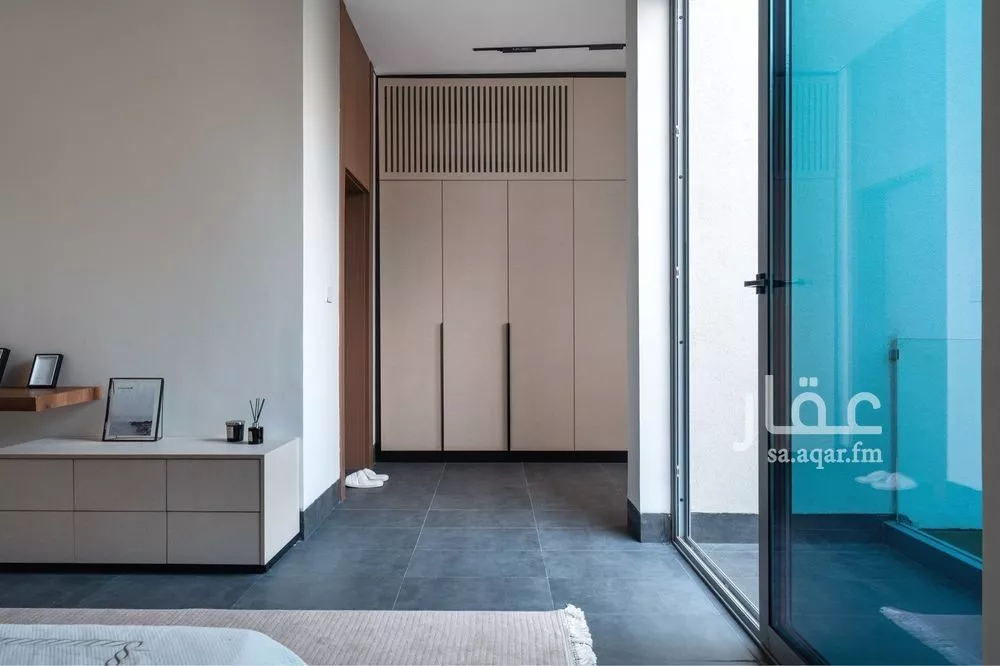 4 bedroom villa in Al Nuzhah, Eastern Province 9