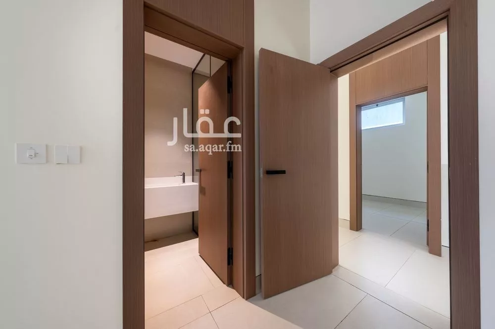 5 bedroom villa in Tihamah, Eastern Province 18