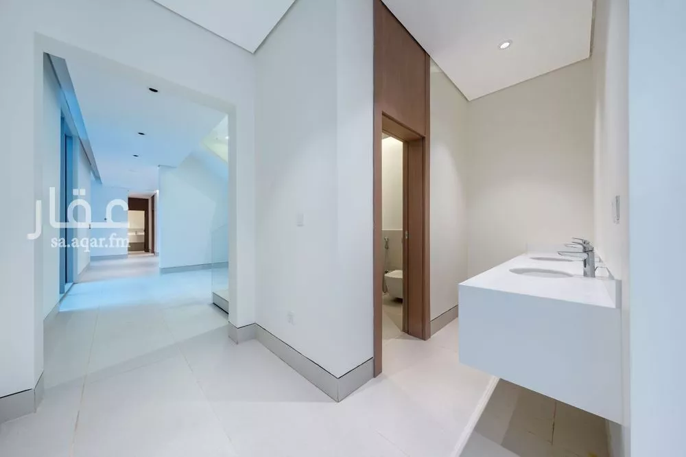 4 bedroom villa in Tihamah, Eastern Province 12