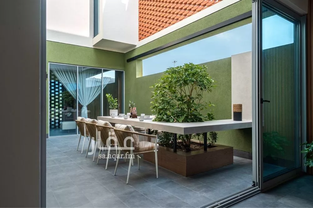 4 bedroom villa in Al Nuzhah, Eastern Province 6