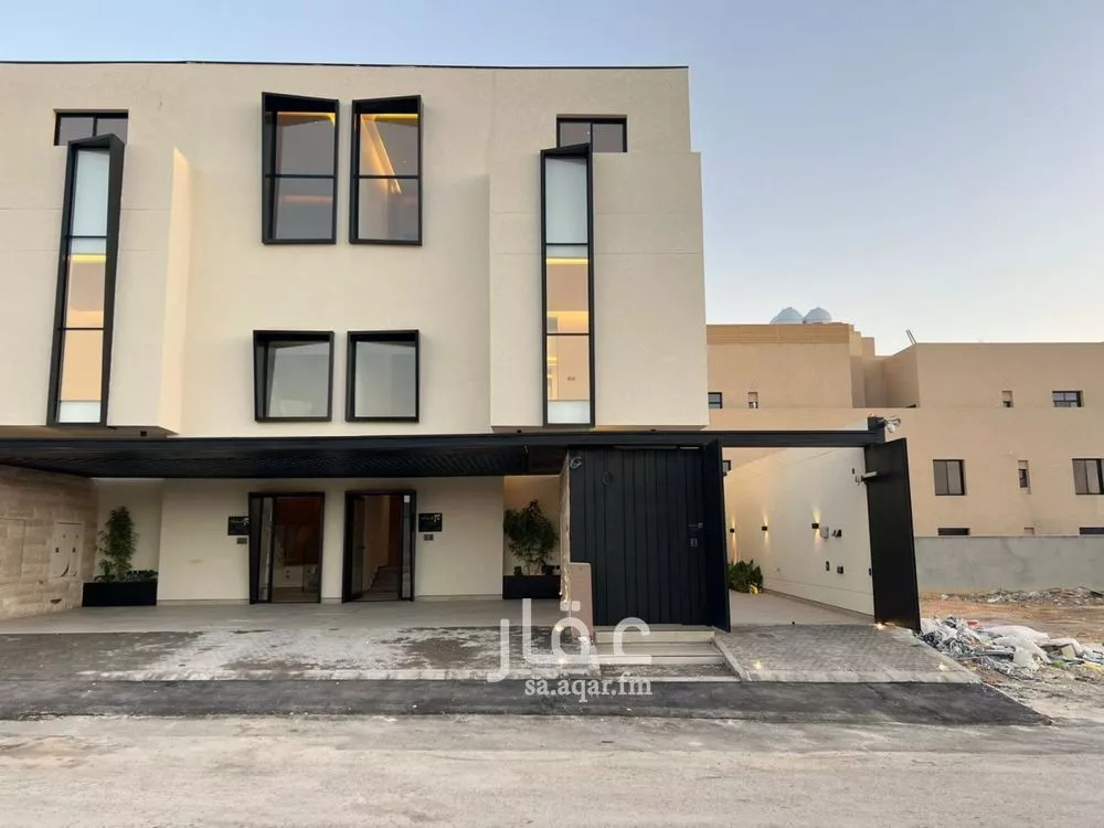 دور 3 غرف في العارض 1