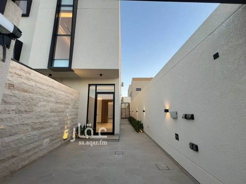 دور 3 غرف في العارض 2