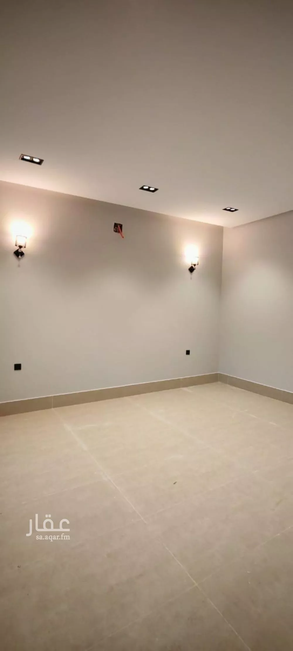 فيلا 5 غرف في عكاظ 4