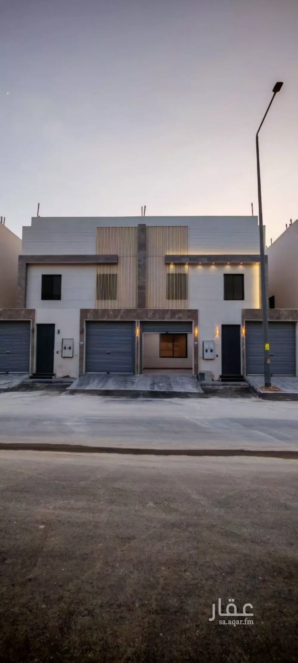 فيلا 5 غرف في عكاظ 1