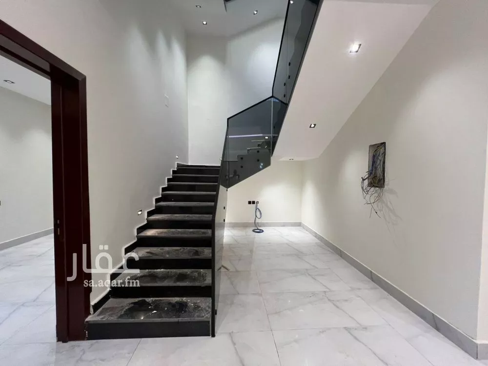 فيلا 5 غرف في طويق 3