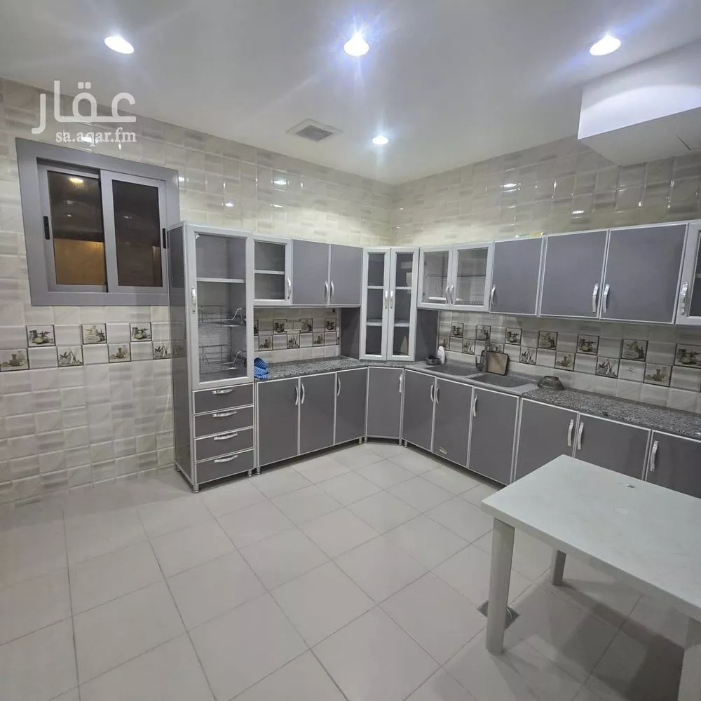3 bedroom floor in Al Narjis 4