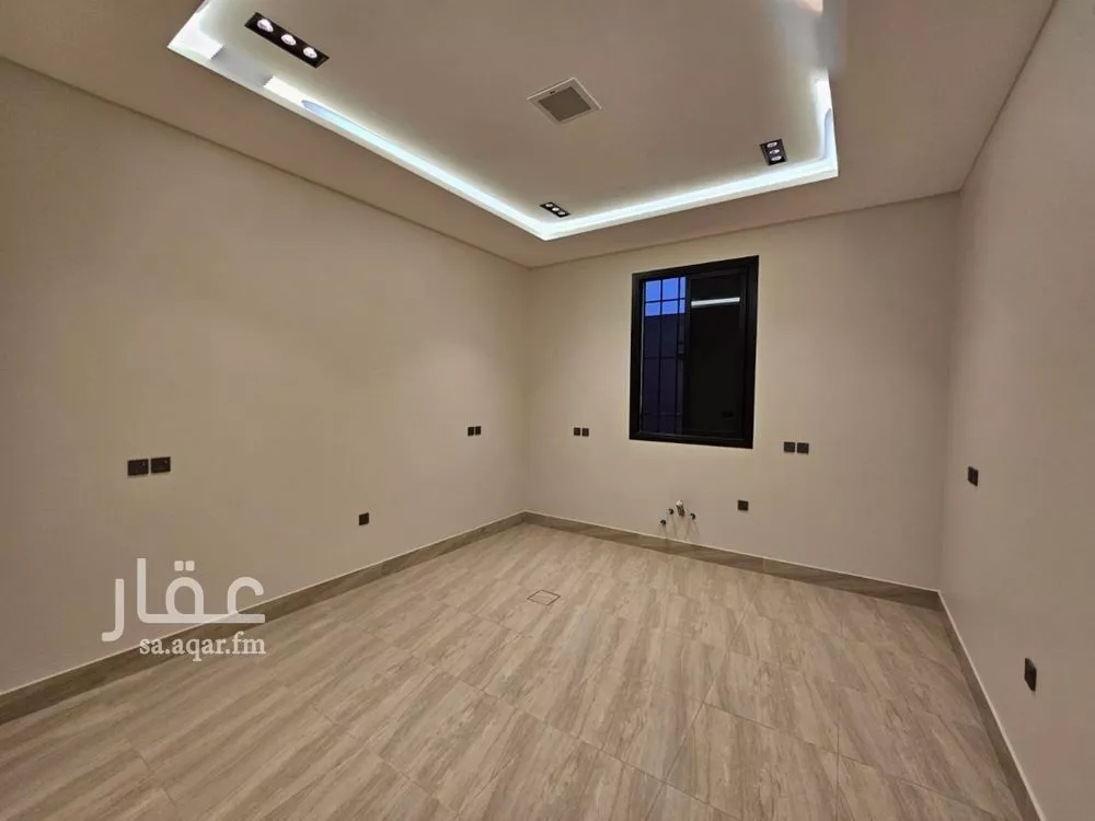 فيلا 5 غرف في الرمال 2