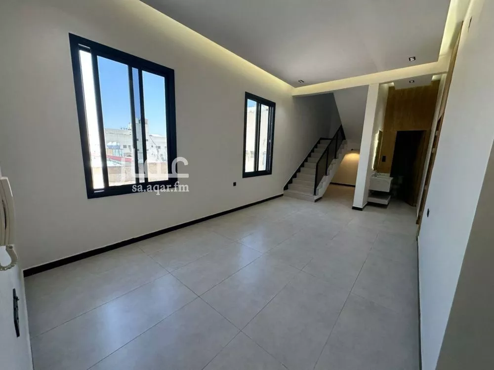 دور 4 غرف في الجنادرية 1