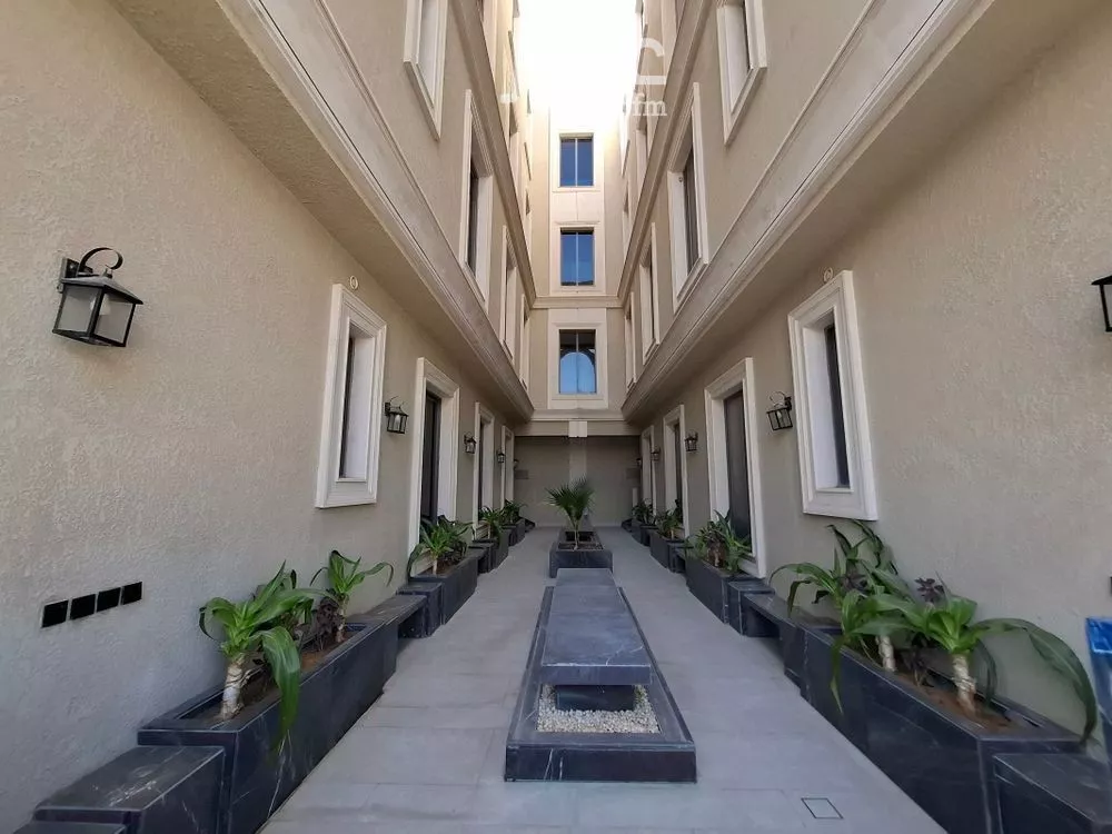 4 bedroom apartment in Al Yarmouk, Riyadh 14