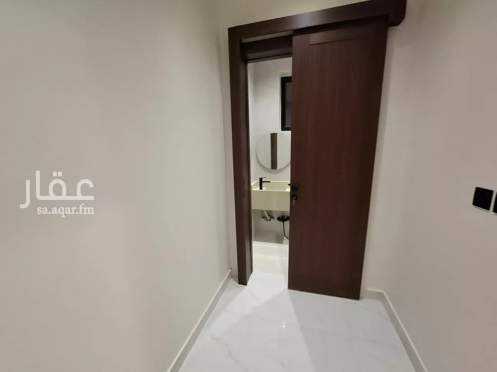 5 bedroom apartment in Al Janadriyah, Riyadh 7
