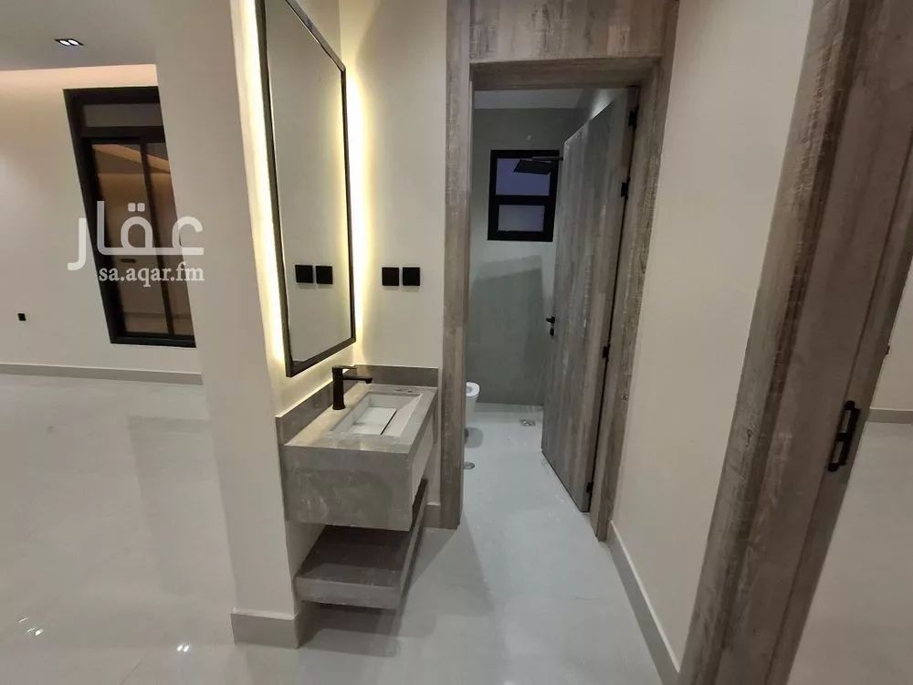 5 bedroom floor in Al Maizilah 4