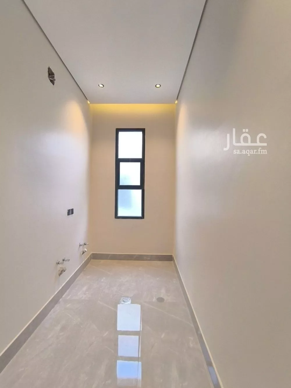 فيلا 5 غرف في الشرق 3