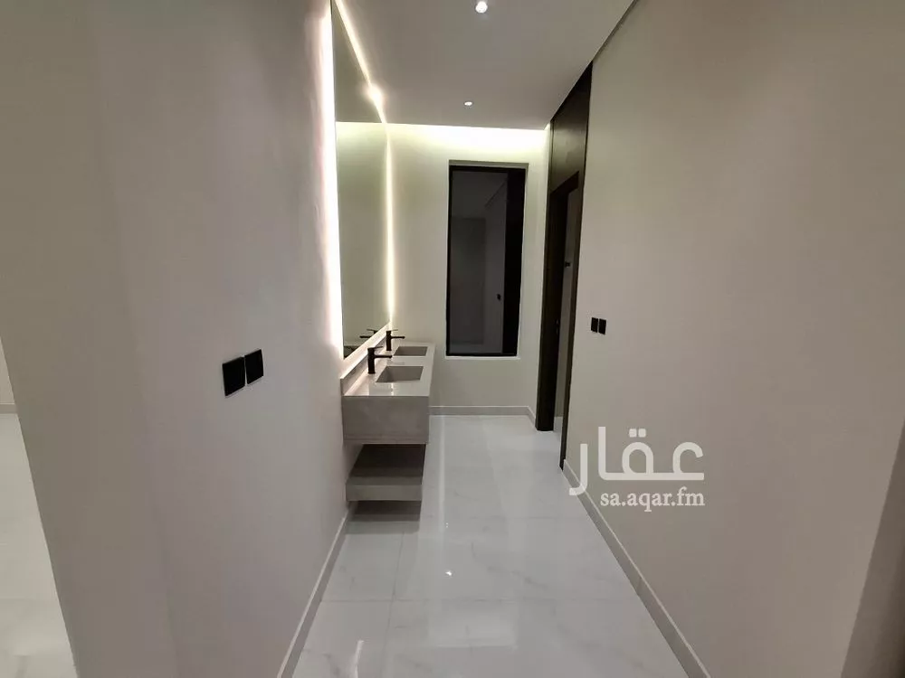 5 bedroom apartment in Al Janadriyah, Riyadh 10