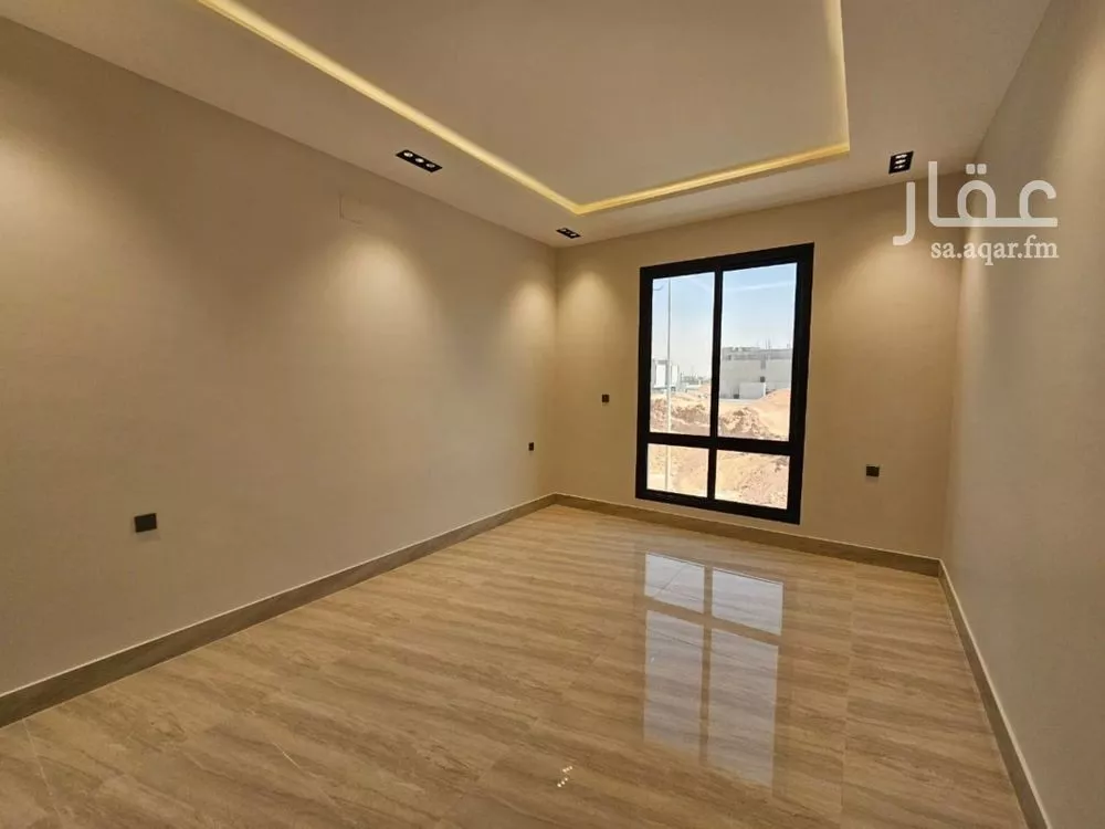 فيلا 5 غرف في الرمال 2